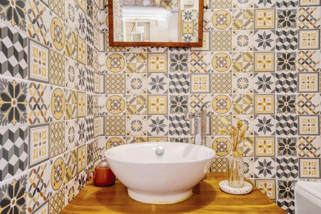 Chambre Atypique Dans Cafe Healthy Сен-Поль-де-Ванс Экстерьер фото